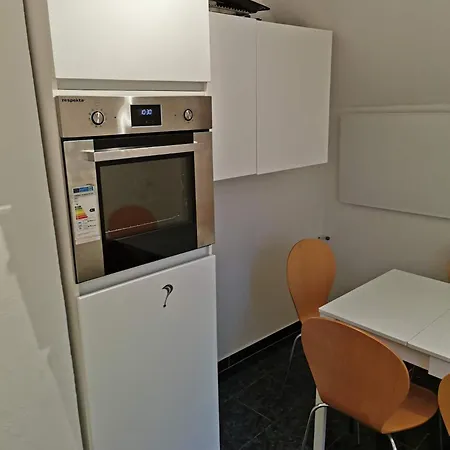 Grosses Haus Mit 3 Innenstadt Apartment