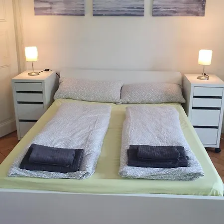 Grosses Haus Mit 3 Innenstadt Apartment *