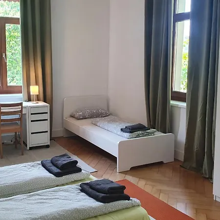Apartment Grosses Haus Mit 3 Innenstadt *
