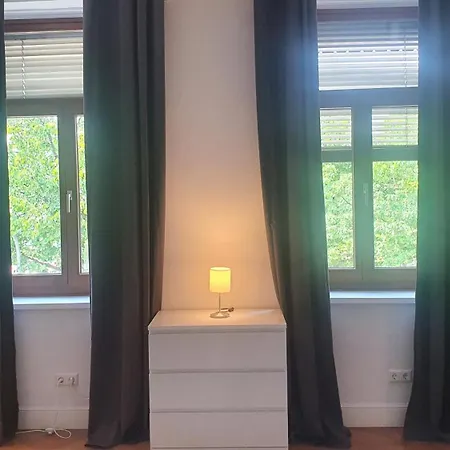 Apartment Grosses Haus Mit 3 Innenstadt