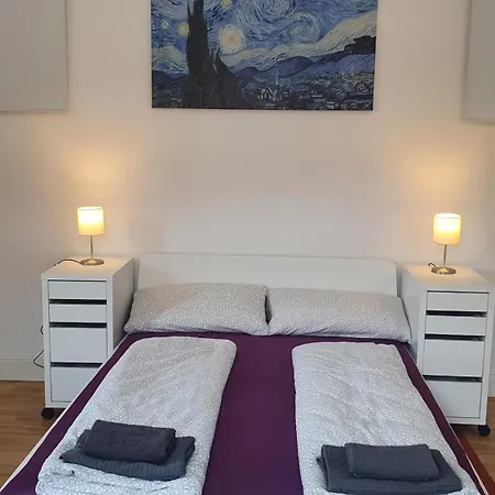 Apartment Grosses Haus Mit 3 Innenstadt *