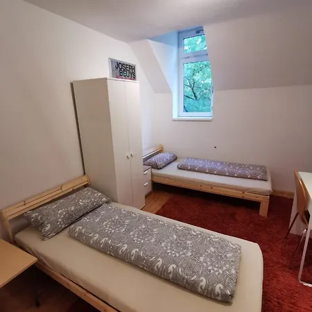 Grosses Haus Mit 3 Innenstadt *